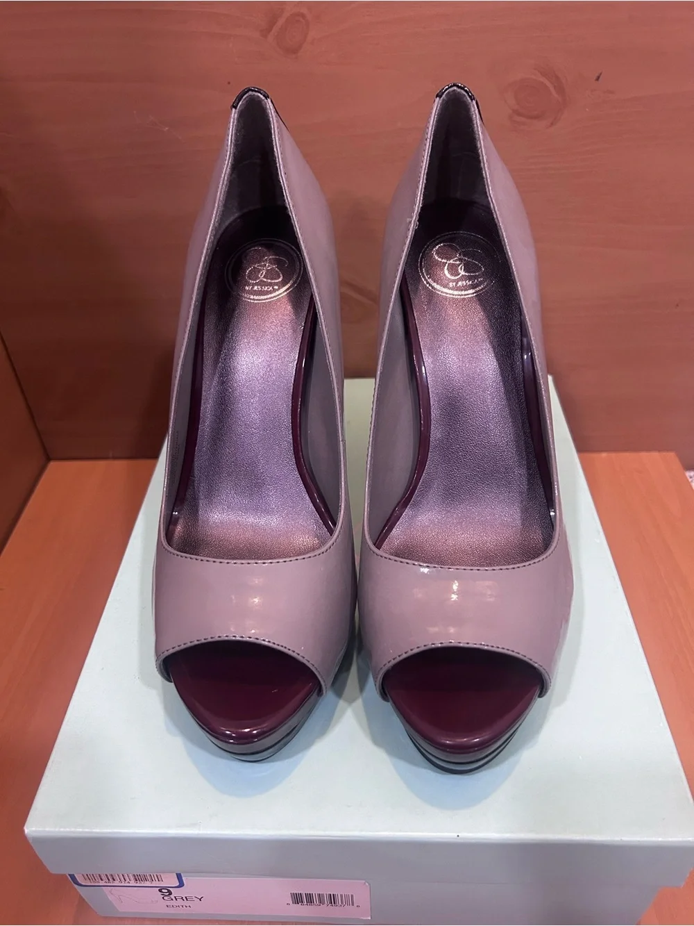 Jessica Simpson Edith Grey Peep-Toe Platform Heels – Size 9 – With Box